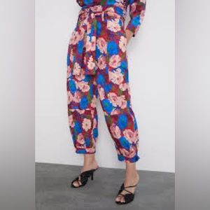 Zara NWT Floral Trousers